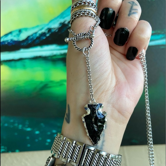 Black obsidian arrow gemstone Y shape toggle clasp in front lariat necklace - Picture 7 of 12